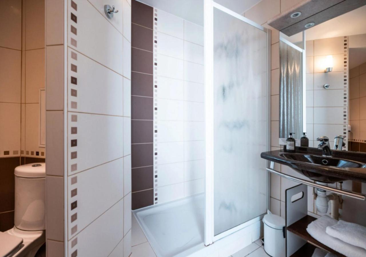 Logis Boutique Hotel Novalis Gradignan Bagian luar foto