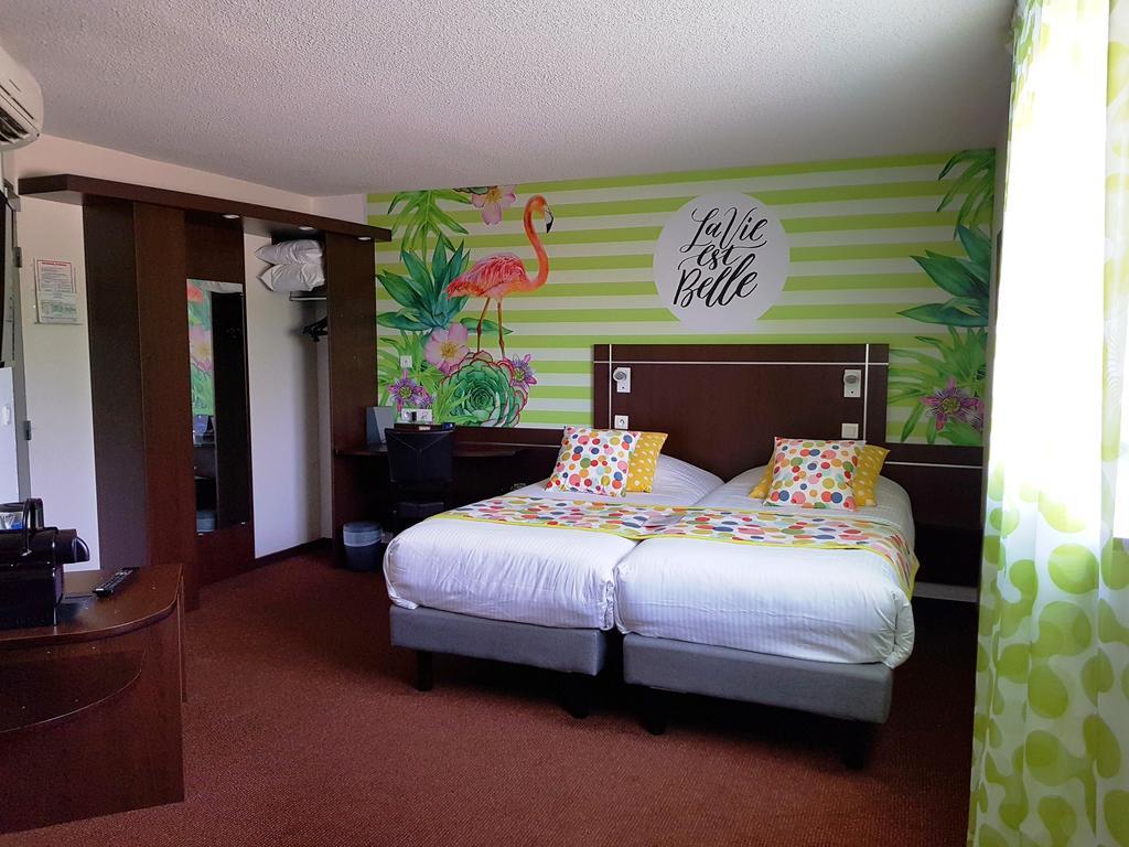 Logis Boutique Hotel Novalis Gradignan Bagian luar foto